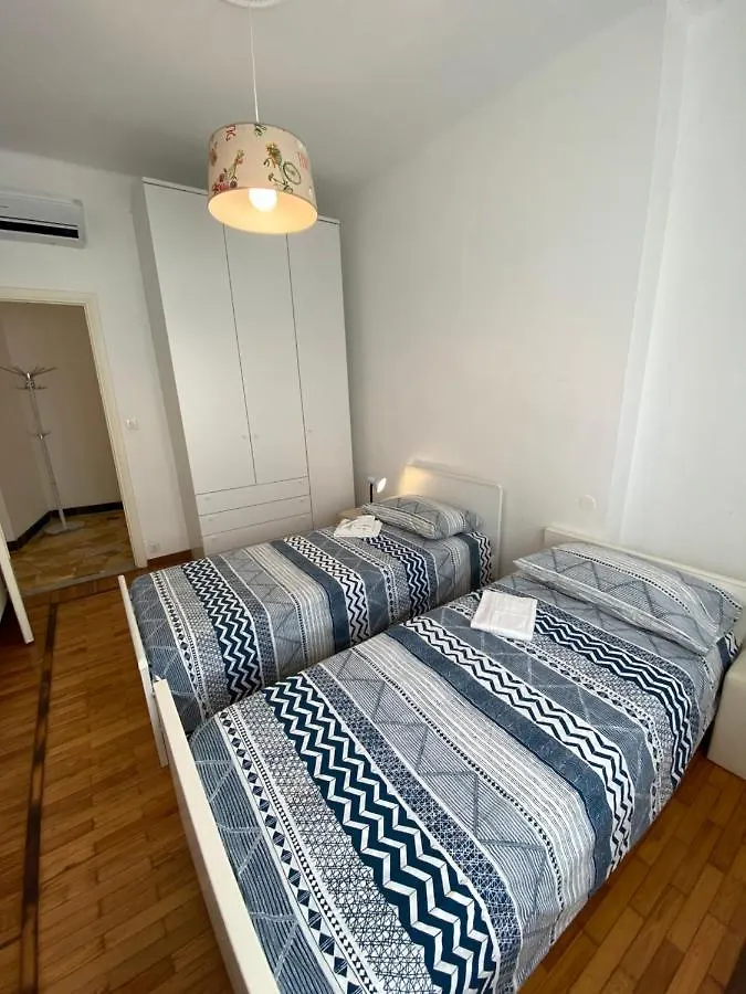 Spazio E Luce Apartment Sanremo 0*,